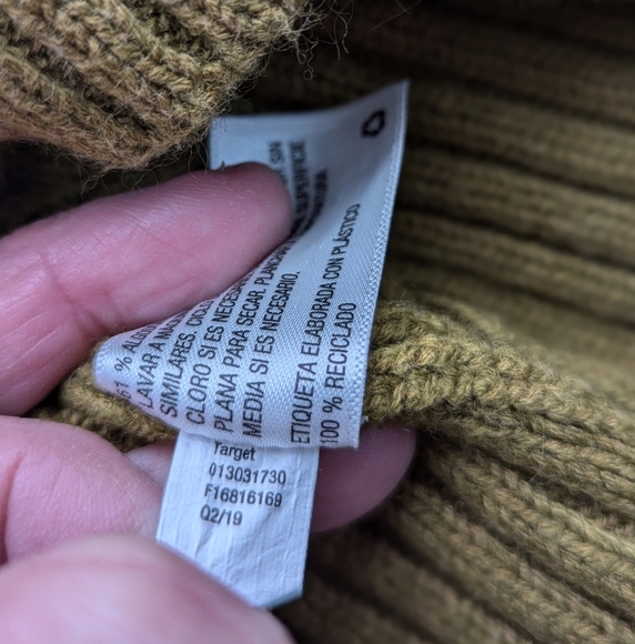 Universal Thread Women’s Olive Shrunken Cable Knit Crew Neck Chunky Sweater S - Picture 4 of 9